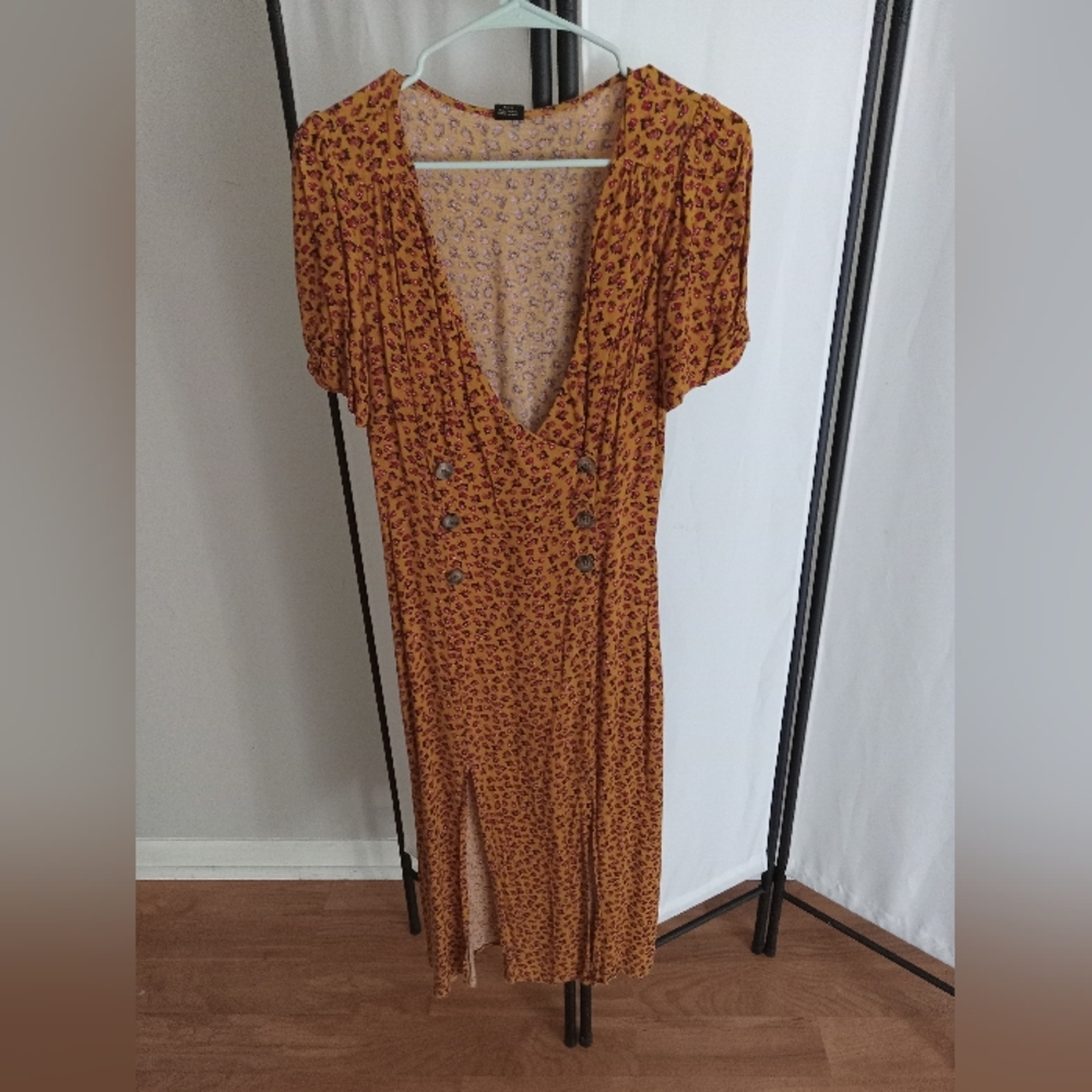 Urban Outfitters Midi Summer Floral Dress